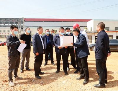 黃進(jìn)到大龍開發(fā)區(qū)調(diào)研督導(dǎo)項(xiàng)目建設(shè)及生態(tài)環(huán)保、安全生產(chǎn)工作